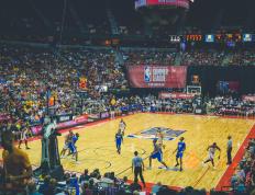 田径赛场焦点！克罗地亚队对阵英格兰队，年轻新星表现惊艳，未来可期